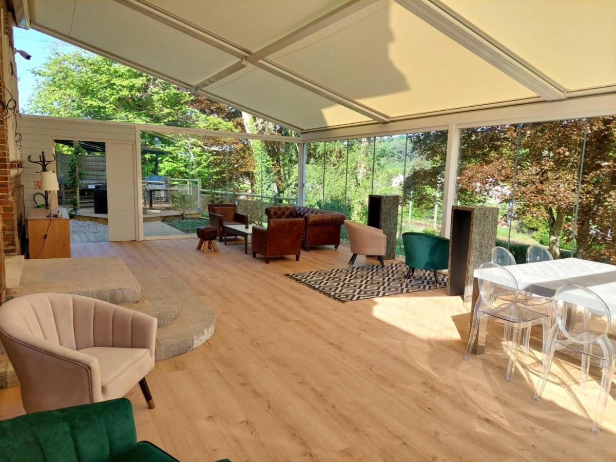 Le Clos Des Lodges Bernay  Exterior photo